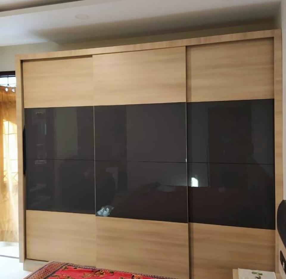 lowest-price-wooden-wardrobes-hafele-hettich-italian-german-dealers-manufacturers-in-noida-greater-noida-india